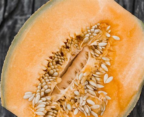 Muskmelon Seeds Benefits | Muskmelon Health Benefits | Kharbuja Seeds | HerZindagi