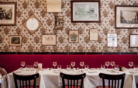 The Most Romantic Restaurants in Paris | Vogue