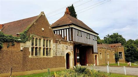 Hendon Cemetery & Crematorium - Holders Hill Rd, London NW7 1NB, UK - BusinessYab