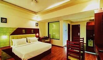 Hotel Gokulam Park Munnar, Devikolam, India - Lowest Rate Guaranteed!