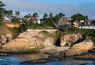 Beach houses in the morning light.jpg | Pictures from a wond… | Flickr