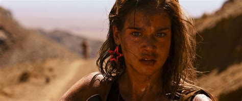 Revenge: Matilda Lutz and Coralie Fargeat on Their Bloody Thriller | Collider