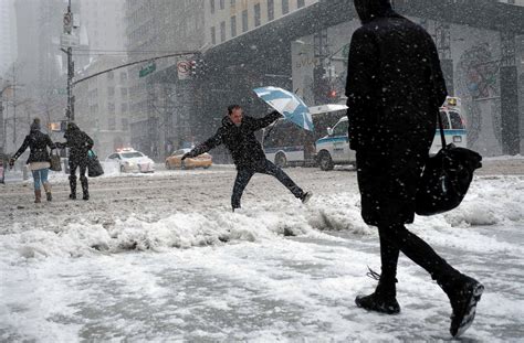 Picture | Northeast pummeled by winter storm - ABC News