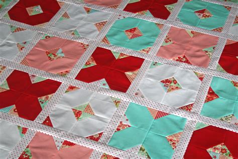 lovely little handmades: a valentines x's & o's quilt top! | Quilts, Cute quilts, Quilt top