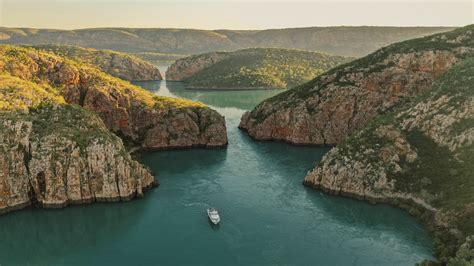 Experience Horizontal Falls from Broome - Kimberley Day Cruise