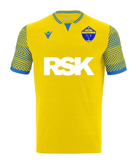 Warrington Town 2023-24 Home Kit