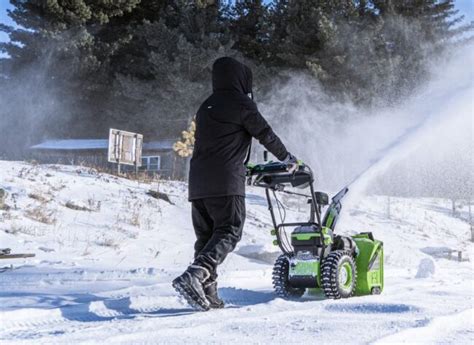 Greenworks Snow Blower Reviews 2023 - The Ultimate Guide