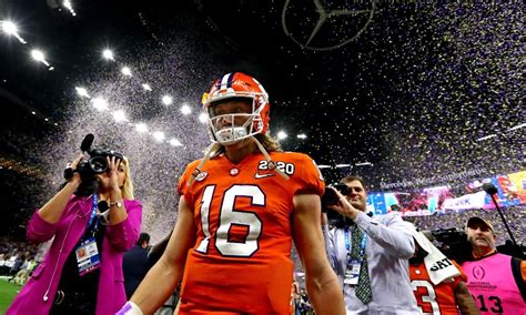 Clemson QB Trevor Lawrence opposes the idea to cancel college football