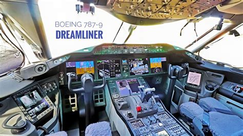 BOEING 787 DREAMLINER - Come inside - Flight deck, Cabin, Flight display - YouTube