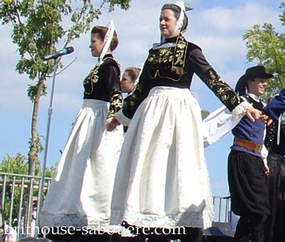 Holiday in Morbihan summer festivals events brittany France tourism ...