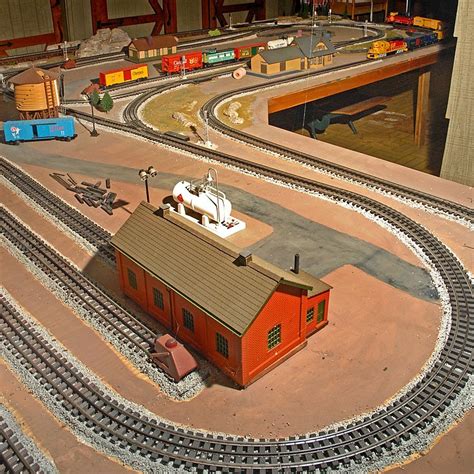 Model Trains: Model Railroad Train Layout,Lionel Ross Custom O Gauge