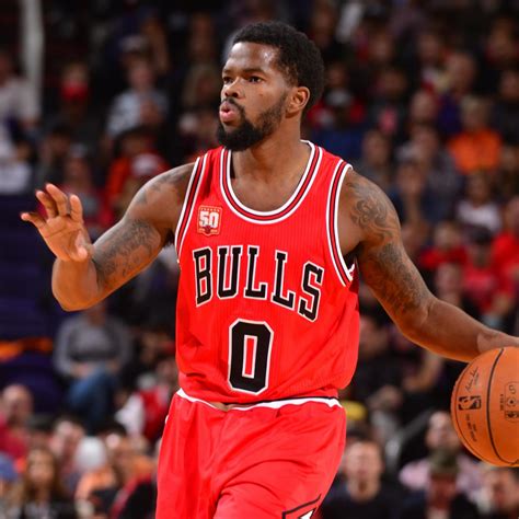 Aaron Brooks Injury: Updates on Bulls Guard's Hamstring and Return ...