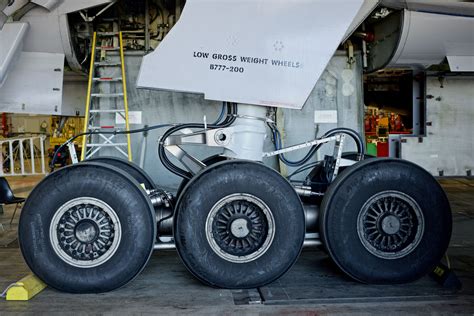 United Airlines Boeing 777-200 main landing gear. San Francisco Airport ...