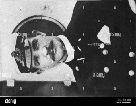 William murdoch titanic hi-res stock photography and images - Alamy