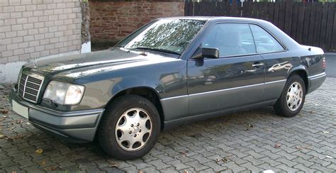 File:Mercedes W124 Coupe front 20071022.jpg - Wikimedia Commons