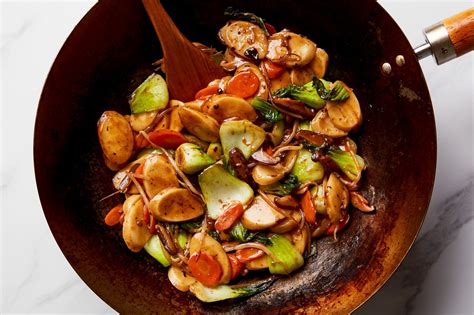 The Best Wok for Stir Frying at Home (2021) | Epicurious