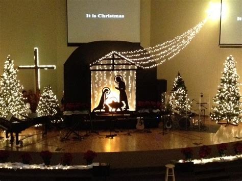 Image result for church christmas decor | Christmas church, Church ...