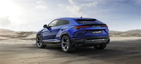 Lamborghini-Urus-blue-in-desert-back-view_o - Lamborghini Palm Beach