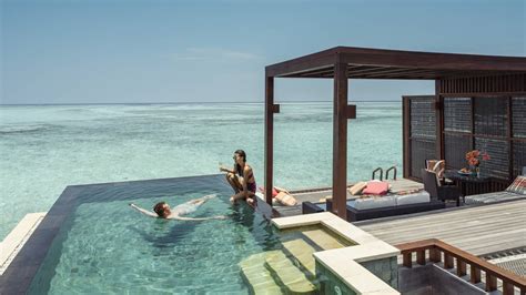 Maldives Luxury Resorts | Four Seasons Resorts Maldives