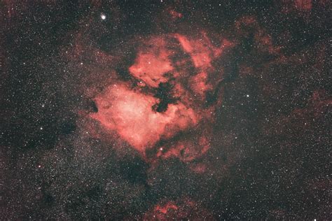 Nebula Hopping in the Constellation Cygnus - Cosmic Pursuits