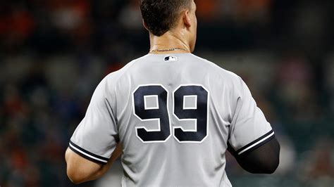 New York Yankees Aaron Judge has MLB's top-selling jersey