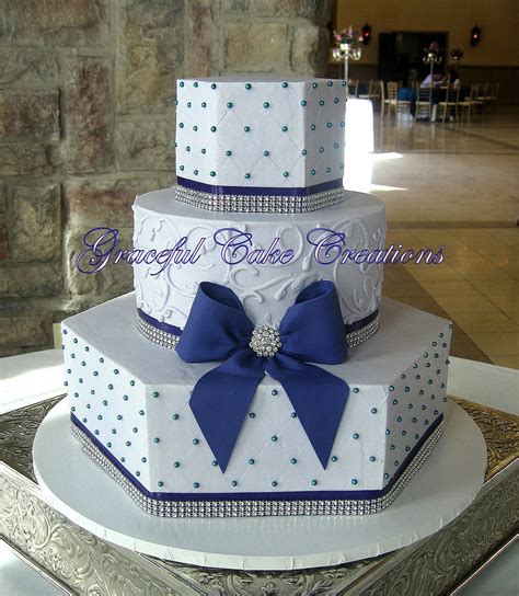 Elegant Lavender and Purple Wedding Cake | Grace Tari | Flickr