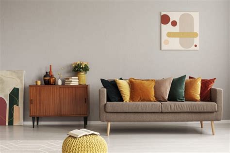 30 Examples of split complementary color scheme in Interiors