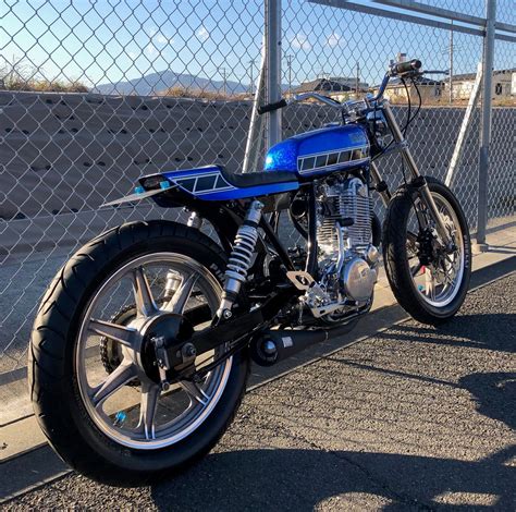 “Big Blue”: Yamaha SR400 Street Tracker by Candy Motorcycle Laboratory – BikeBound