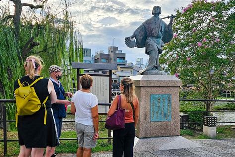 Kyoto Gion Night Walk - Small Group Guided Tour