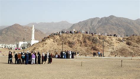 Mount Uhud | Mount Uhud is a mountain north of Medina, Saudi… | Flickr