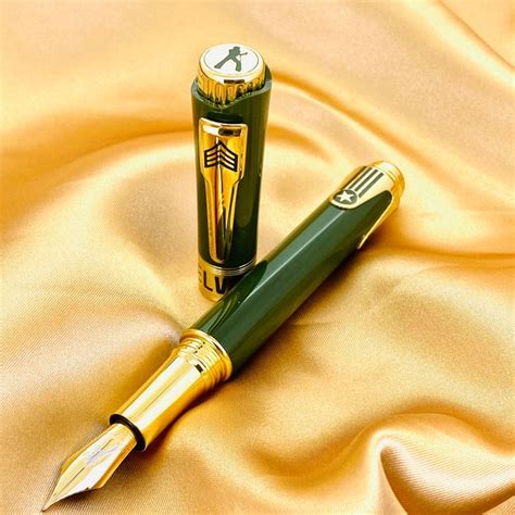 Gold Pens for sale in UK | 83 second-hand Gold Pens