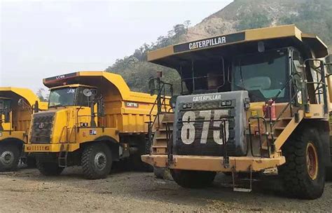 Komatsu Dump Truck 60-70T 6x4 | Truck Global Supplier