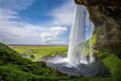 Seljalandsfoss waterfall | Iceland waterfalls, Seljalandsfoss waterfall, Beautiful places