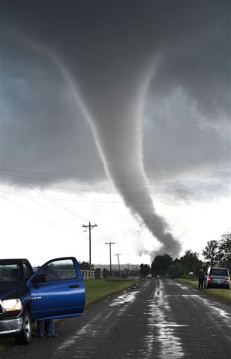 Tornadoes rip across Oklahoma