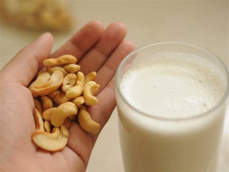 How to Make Cashew Milk: 4 Steps (with Pictures) - wikiHow