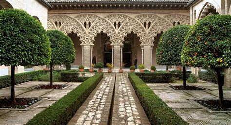 Palace of Aljafería, (Mudejar). Zaragoza, Spain. | Islamic architecture ...