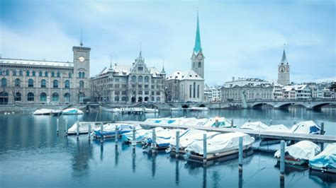 BEST THINGS TO DO IN ZURICH IN WINTER + TRAVEL TIPS - Arzo Travels