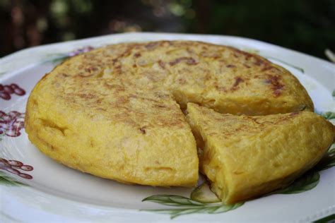 RECETA DE TORTILLA DE PATATA ( TORTILLA DE PATATA RECIPE)