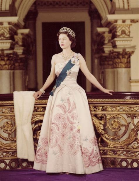 Queen Elizabeth II of Great Britain. 1950s. - Post Tenebras, Lux