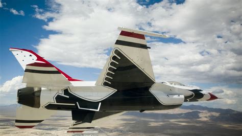 US Air Force Thunderbirds Wallpaper - WallpaperSafari