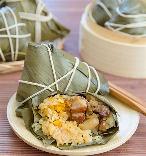 Zongi (Chinese Sticky Rice Dumpling) - Kirbie's Cravings Fair Food Recipes, Asian Recipes ...