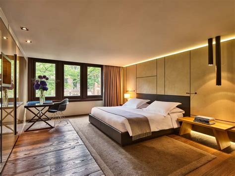 Deluxe Guest Room in Amsterdam | Conservatorium Hotel