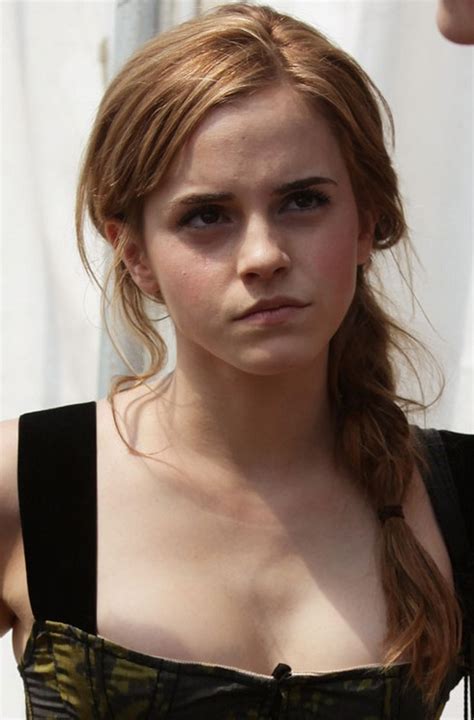 23 Emma Watson Hairstyles-Emma Watson Hair Pictures - Pretty Designs