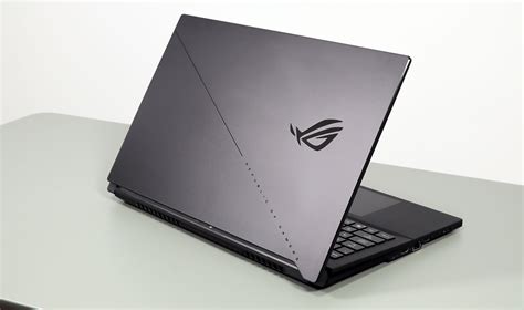 Lenovo Legion 7 vs Asus ROG Strix SCAR 17, Asus ROG Zephyrus S17 comparison