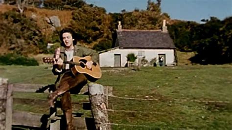 Paul McCartney & Wings - Mull of Kintyre 1977 Video stereo widescreen ...