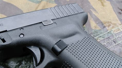Glock 17 Gun Stock And Trigger Free Stock Photo - Public Domain Pictures