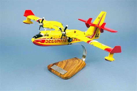 Maquette Avion CANADAIR CL-415 Sécurité Civile 1/50 – Capachat.com