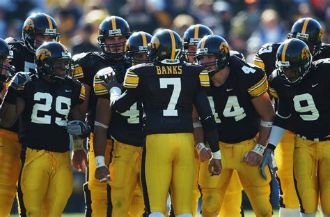 Iowa football all-time roster: Offensive starters and backups