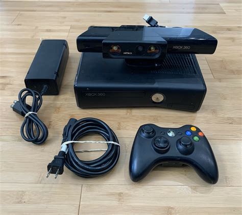 Microsoft Xbox 360 S Console 4GB W/ Kinect Bundle - 1439 - Ships Same ...