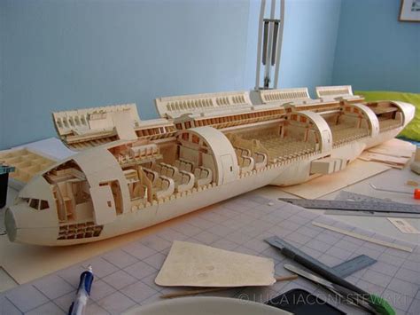 Highly Detailed 1:60-Scale Boeing 777 Paper Model by Luca Iaconi-Stewart - Design Swan